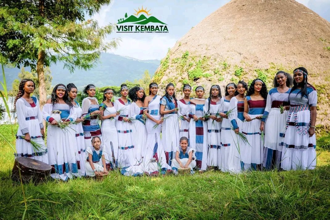 Home የከምባታ ሴቶች እና የበዓል ባህላዊ አልባሳት ውብ ምስሎች